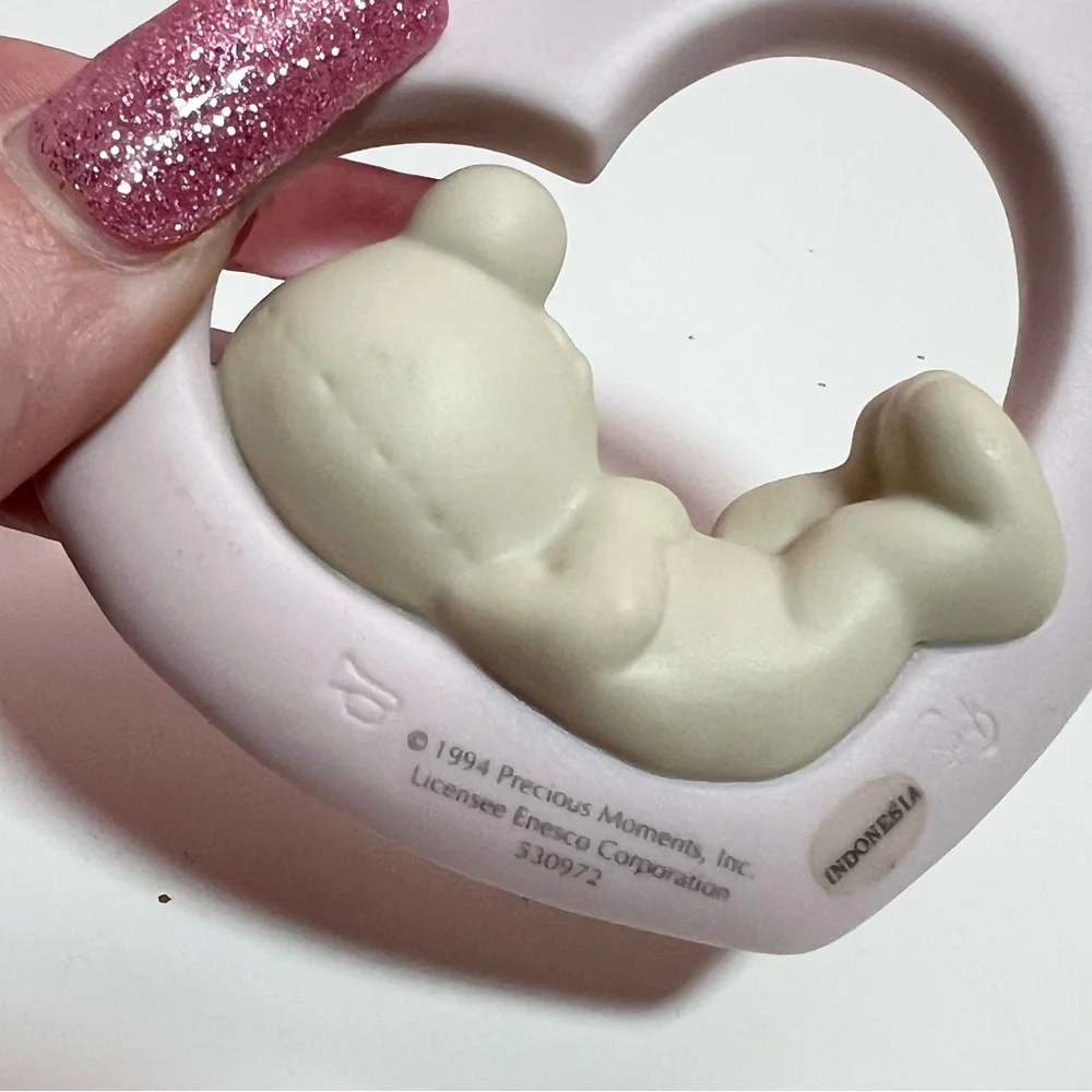 Vintage retro 90s pastel precious moments teddy bear heart shaped ornament